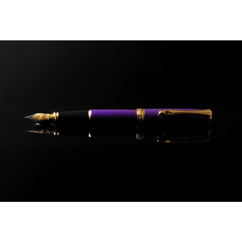 Diplomat Füllhalter Excellence A² violet rain gold 14 kt